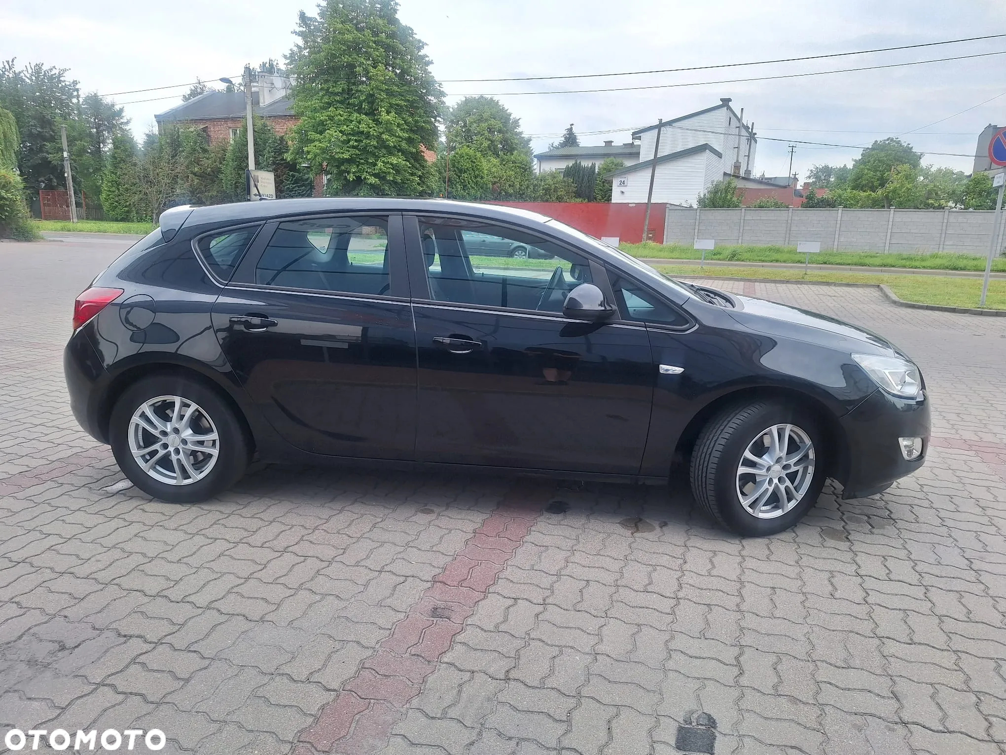Opel Astra IV 1.6 T Cosmo - 4