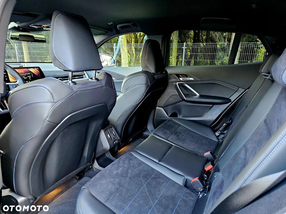 BMW iX2 eDrive20 66.5kWh - 28