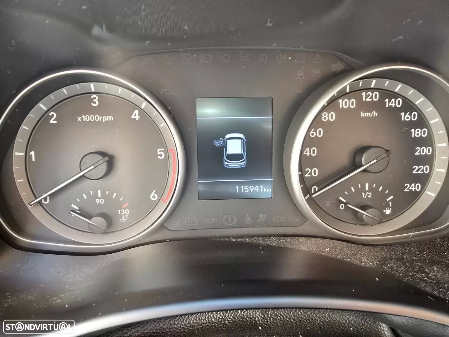 Hyundai i30 1.6 CRDI Blue Comfort+Navi - 16
