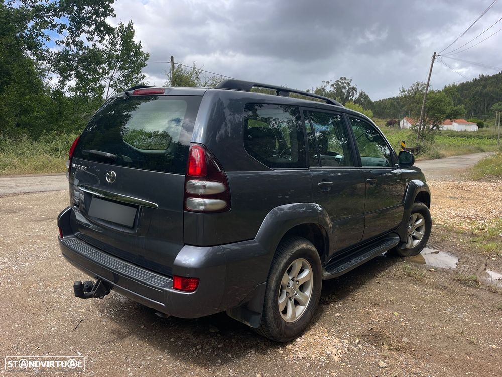 Toyota Land Cruiser 3.0 D-4D - 4