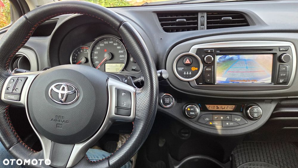 Toyota Yaris 1.33 Sol MS - 9