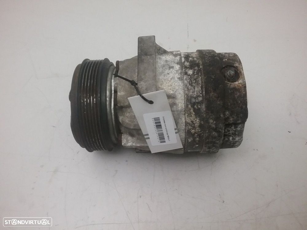 Compressor de ar condicionado RENAULT LAGUNA II 2.2 dCi 04.03 - 10.08 Usado REF.... - 2
