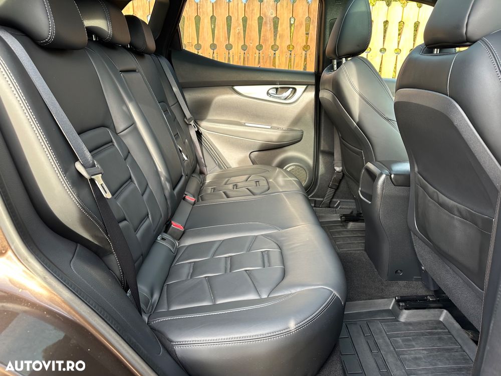 Nissan Qashqai 1.6 DCI ALL-MODE 4x4i TEKNA+ - 12