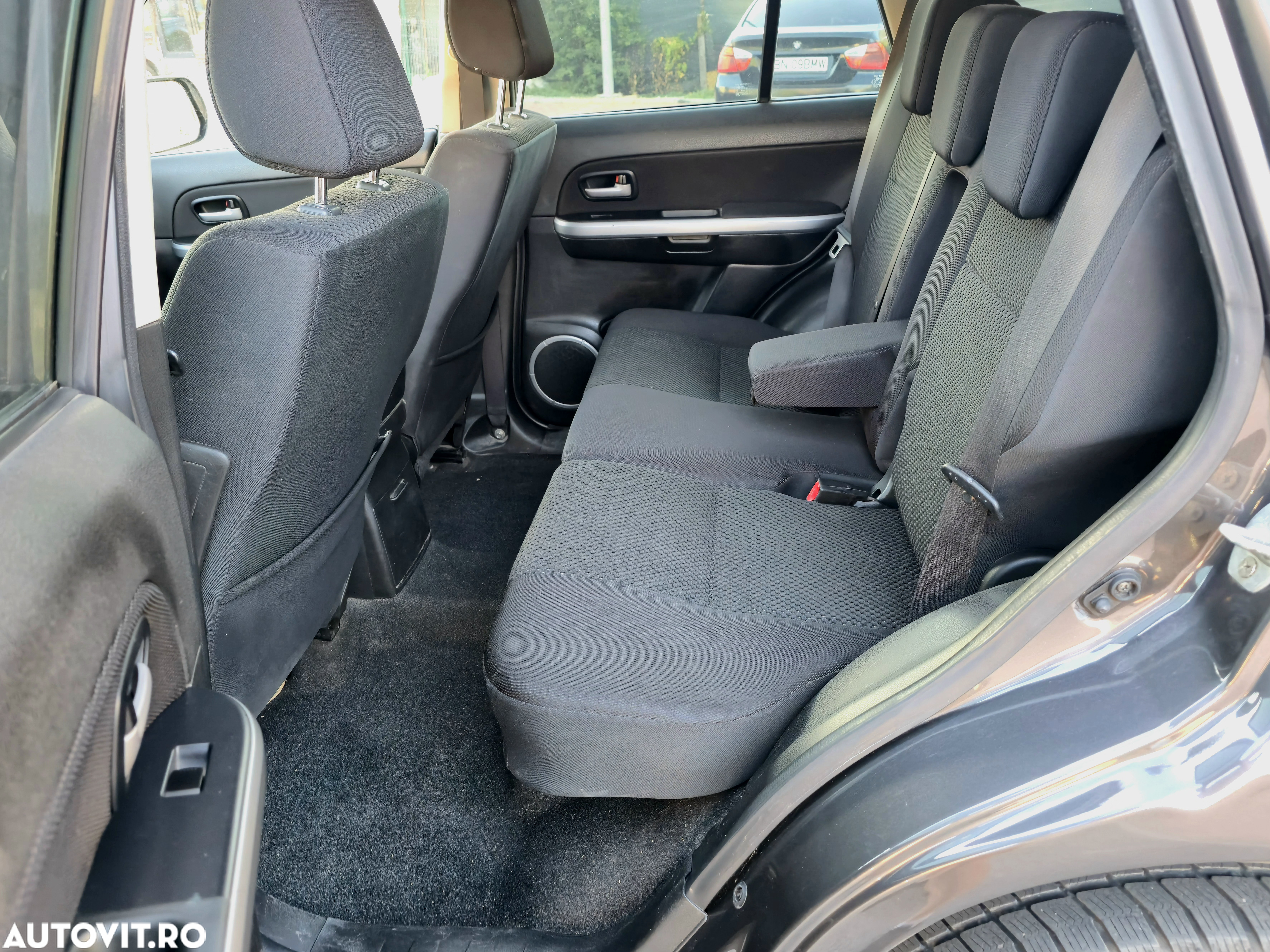 Suzuki Grand Vitara 1.9 DDiS Club - 7