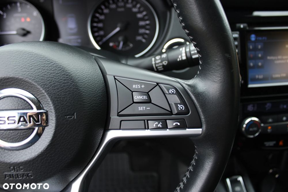 Nissan Qashqai 1.6 DCi N-Connecta Xtronic EU6 - 28
