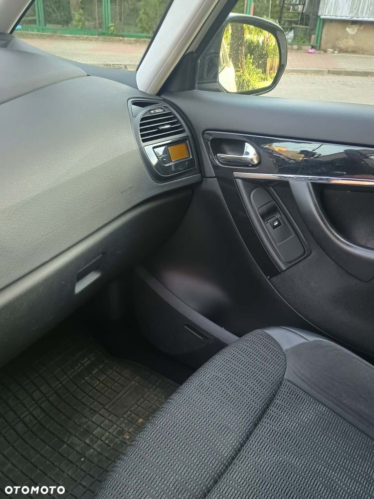 Citroën C4 Picasso - 8