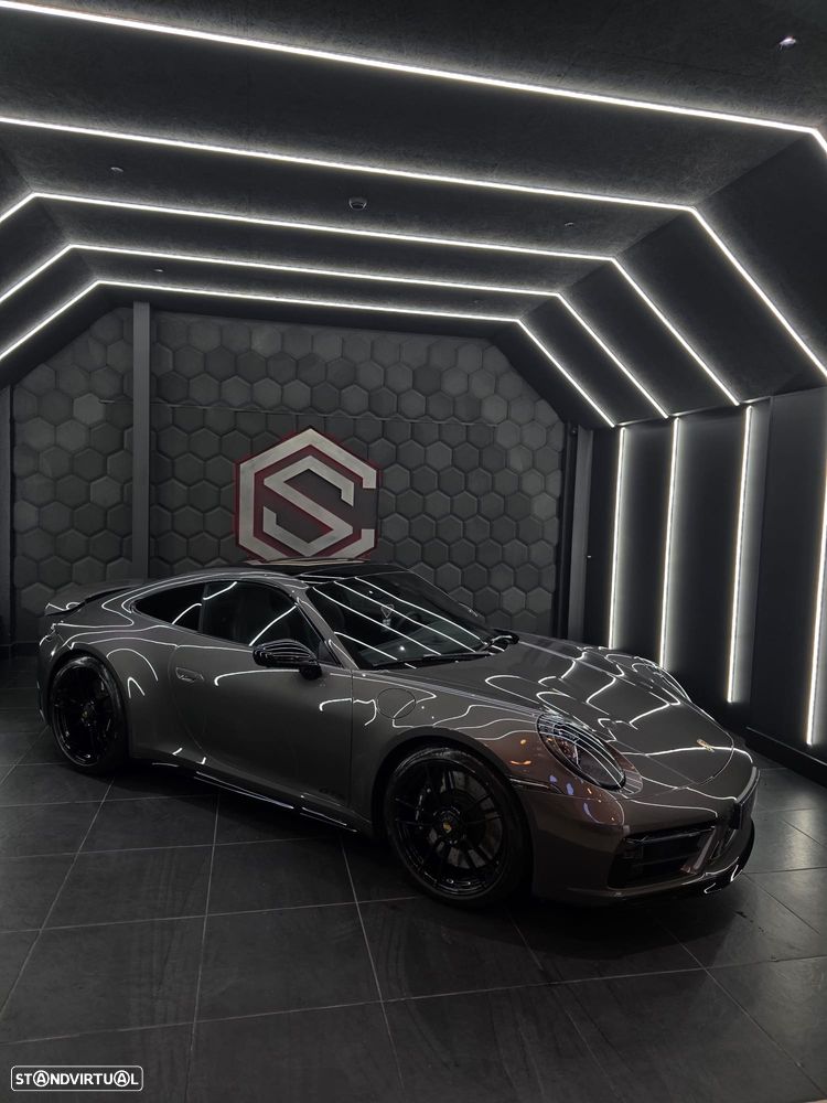 Porsche 911 (992) Carrera 4 GTS PDK - 3