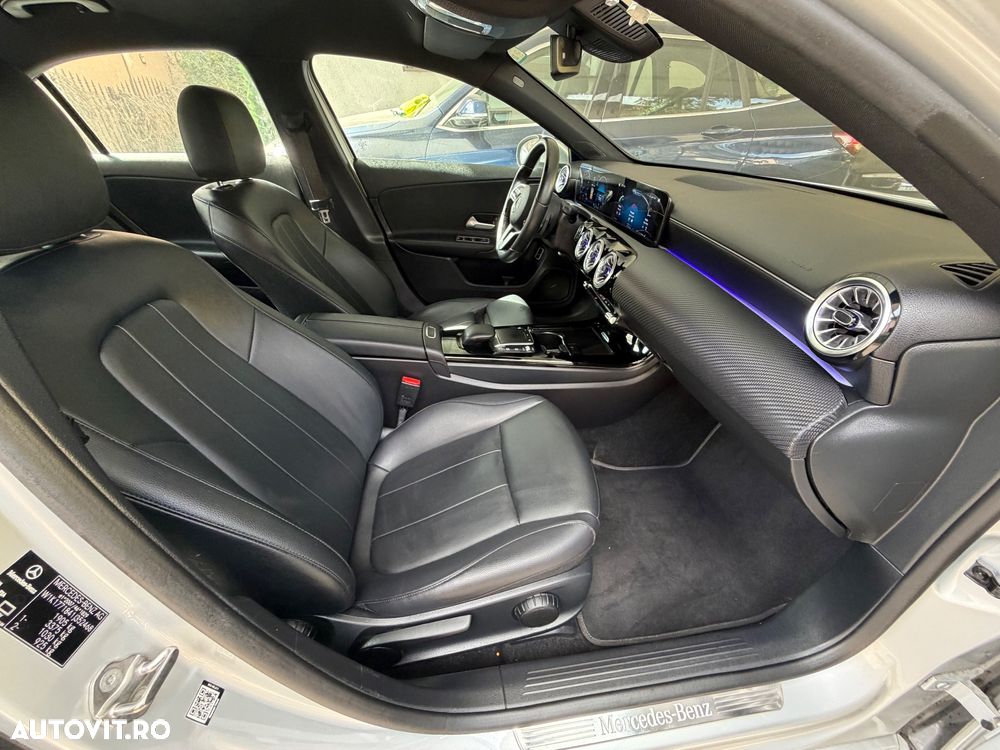 Mercedes-Benz A 180 Sedan 7G-DCT - 7