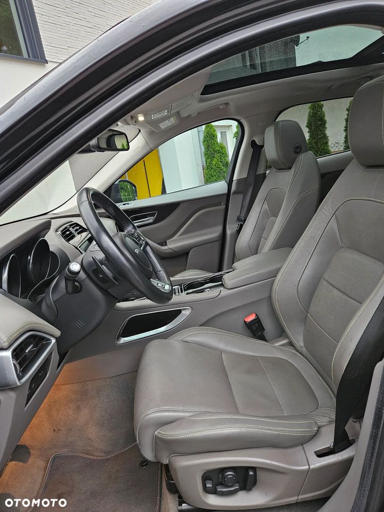 Jaguar F-Pace 3.0 V6 AWD First Edition - 17