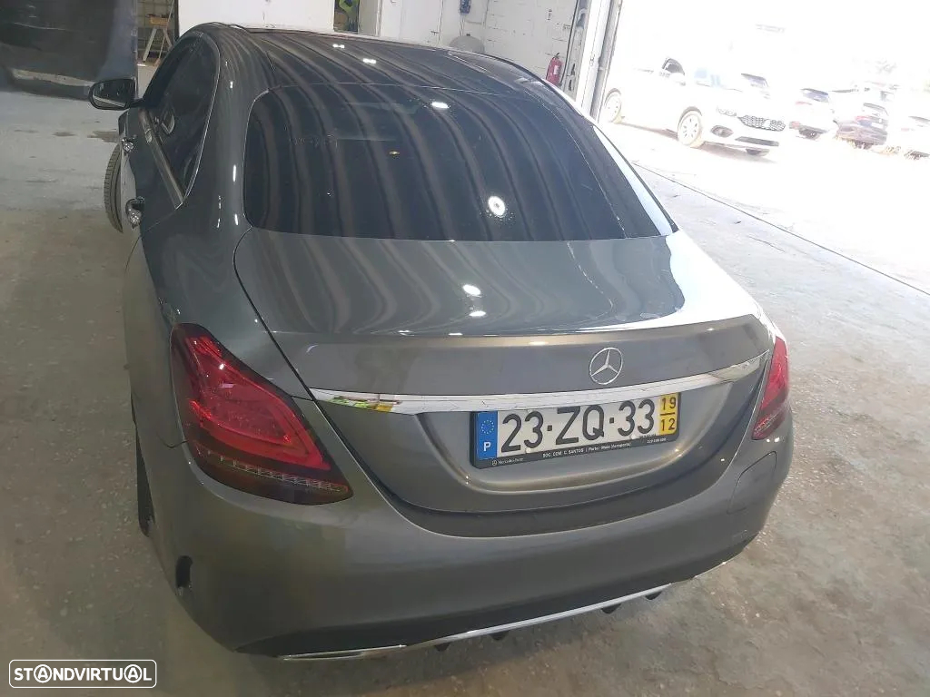 Mercedes-Benz C 300 de AMG Line - 6