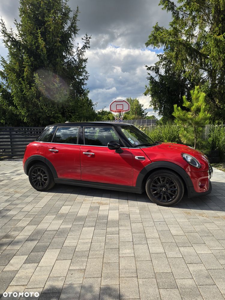 MINI Cooper Essential Trim - 5