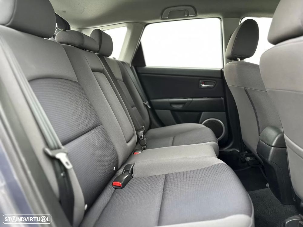 Mazda 3 Hatchback MZ-CD 1.6 Exclusive - 15