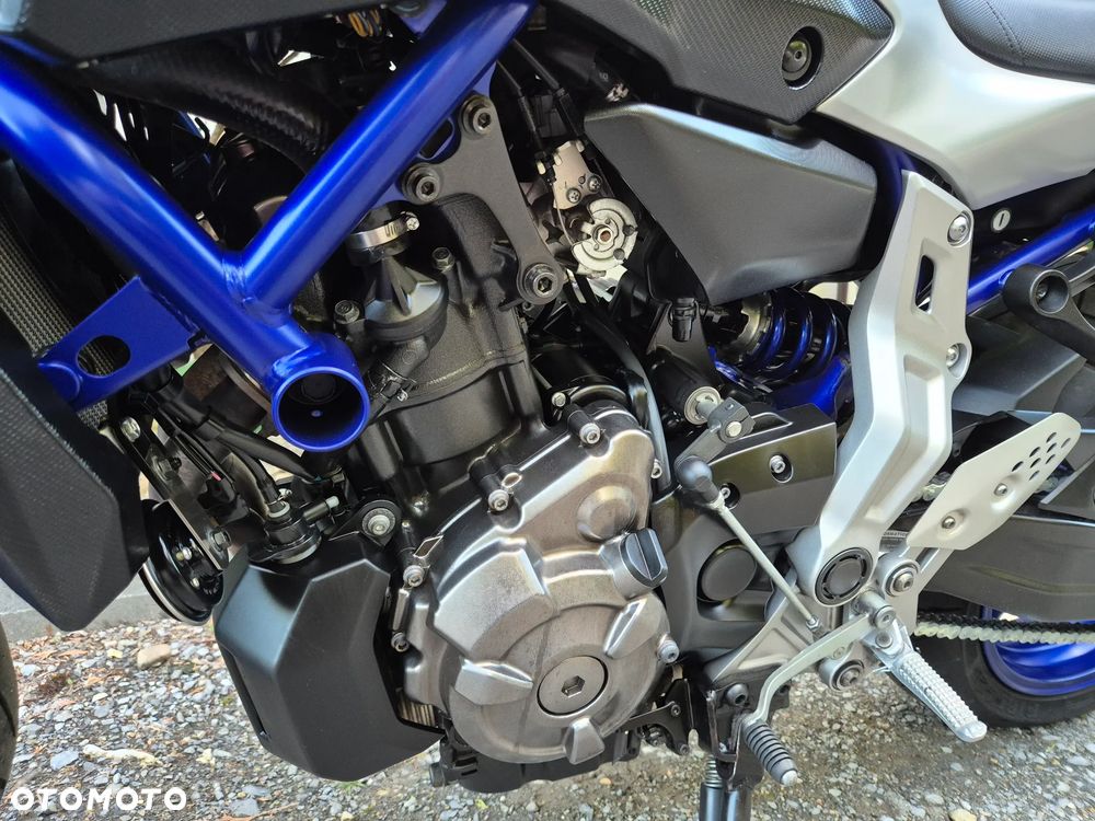Yamaha MT - 17