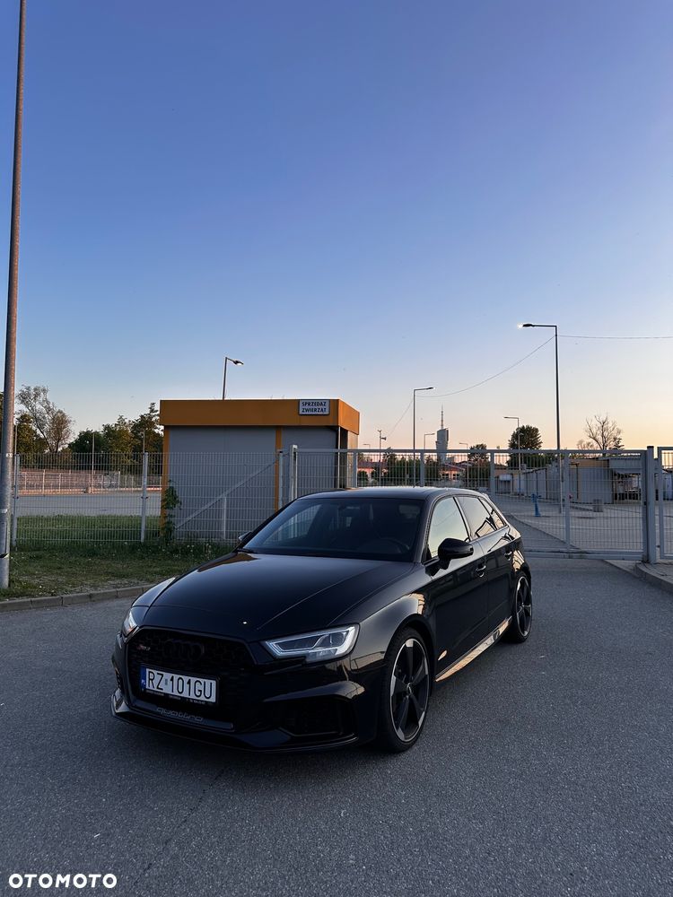 Audi RS3 Sportback 2.5 TFSI Quattro S tronic - 4