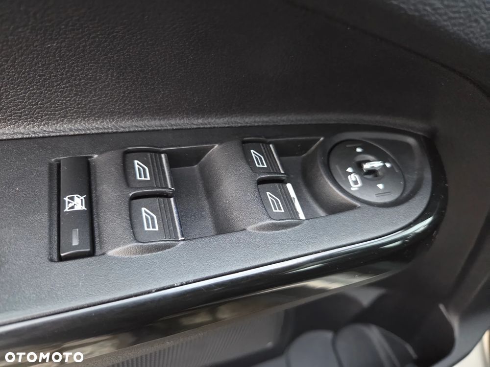 Ford B-MAX 1.0 EcoBoost Titanium - 18