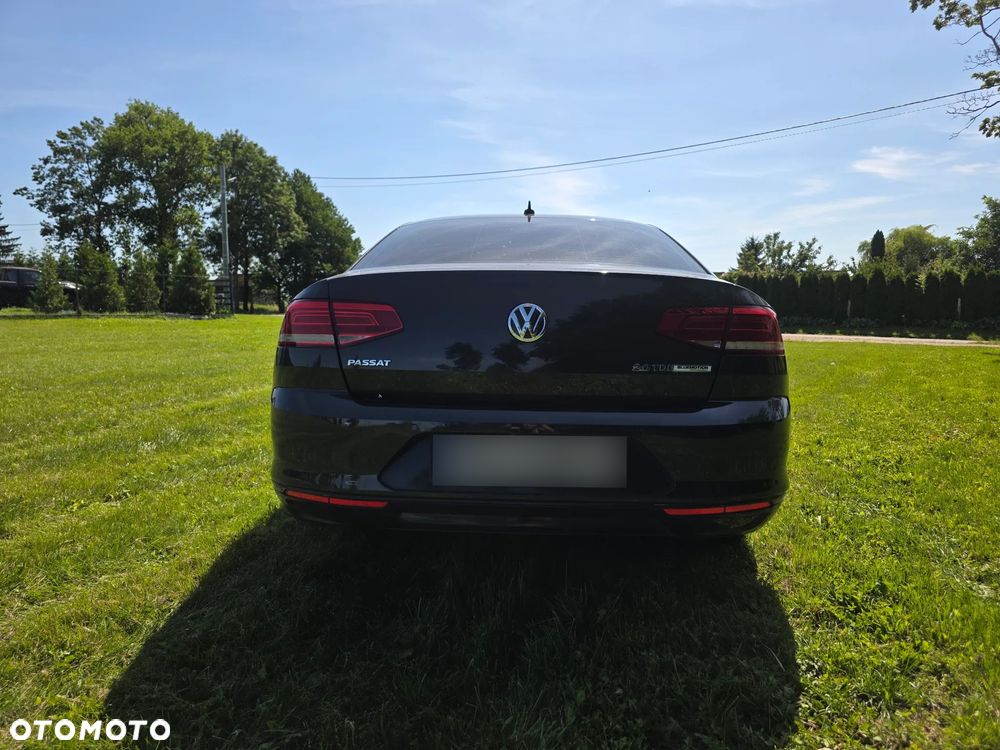 Volkswagen Passat 2.0 TDI BMT Comfortline DSG - 3