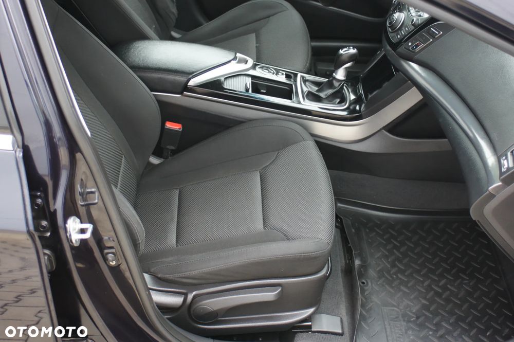 Hyundai i40 1.7 CRDi Comfort - 24