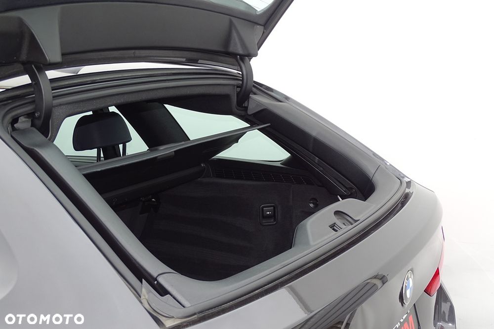 BMW Seria 5 520d xDrive MHEV Sport Line sport - 28
