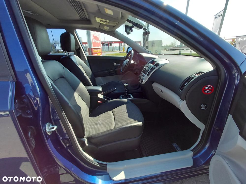 Kia Ceed 1.6 Crdi Comfort + - 23