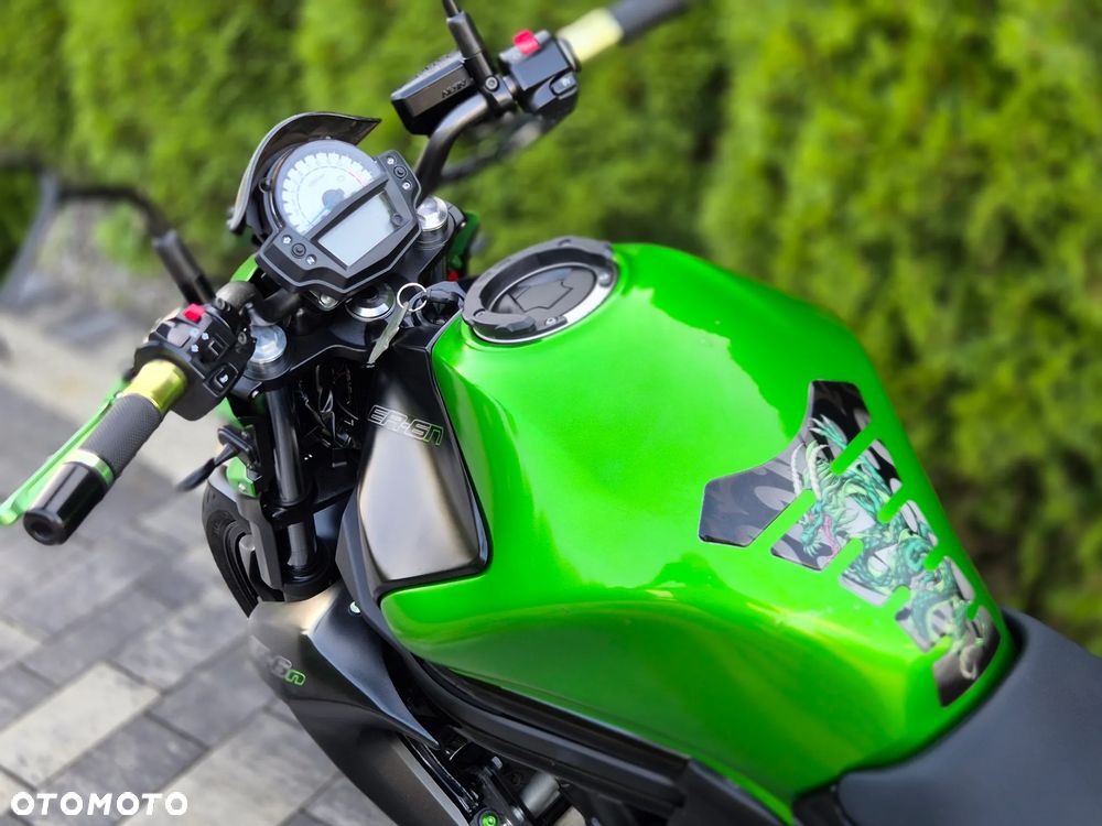 Kawasaki ER - 18
