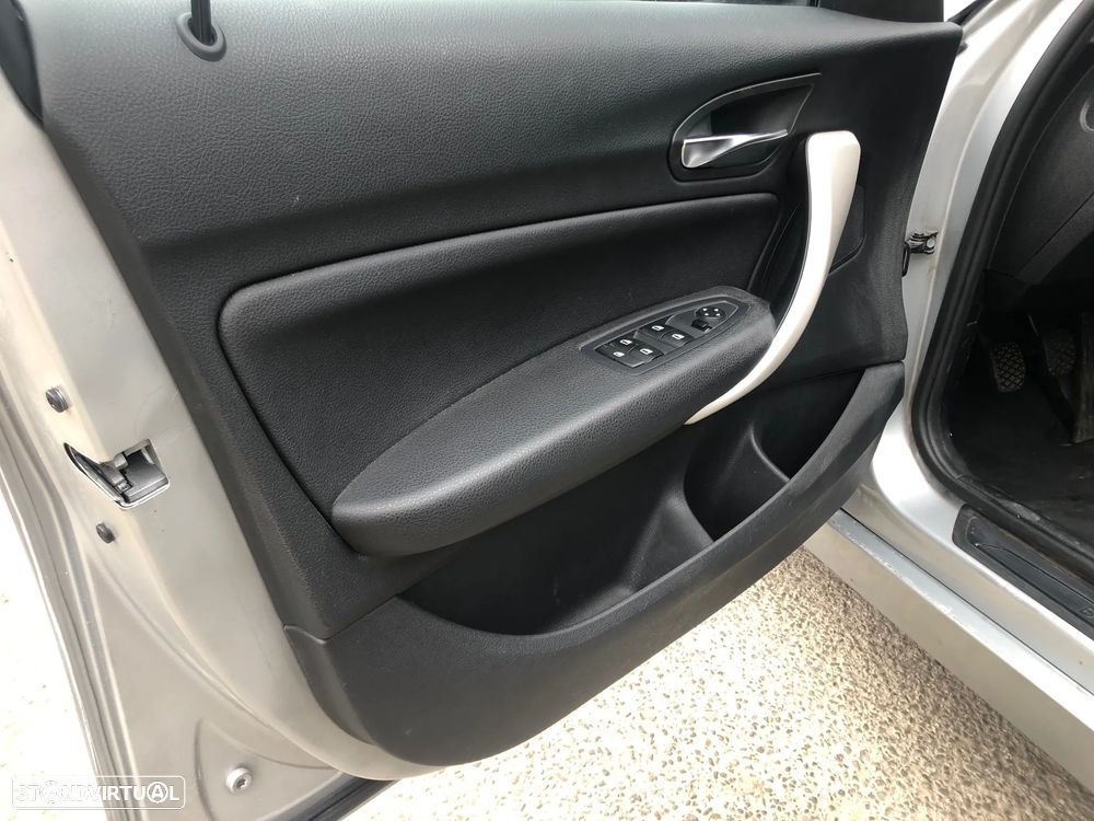 BMW 116 d EDynamics Line Sport - 21