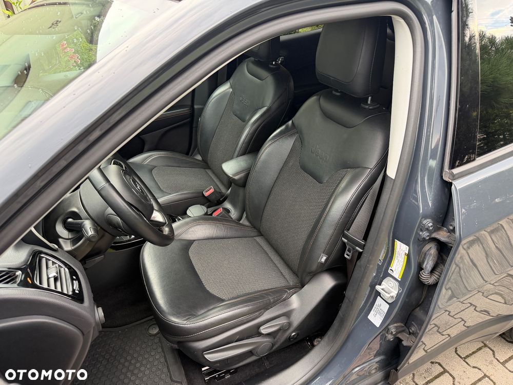 Jeep Compass 1.4 TMair Limited 4WD S&S - 28