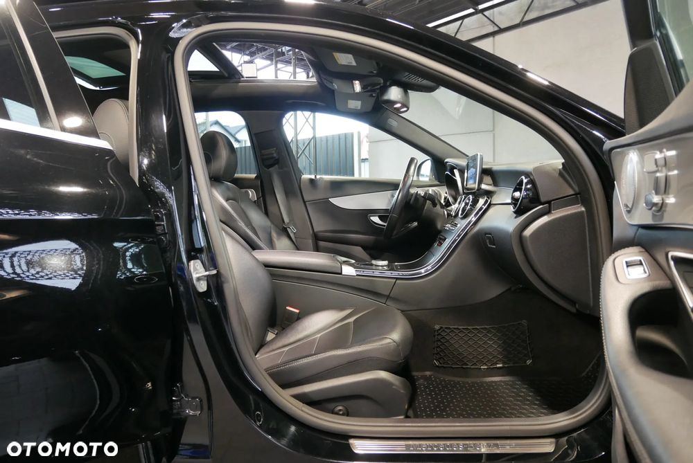 Mercedes-Benz Klasa C 300 7G-TRONIC - 9