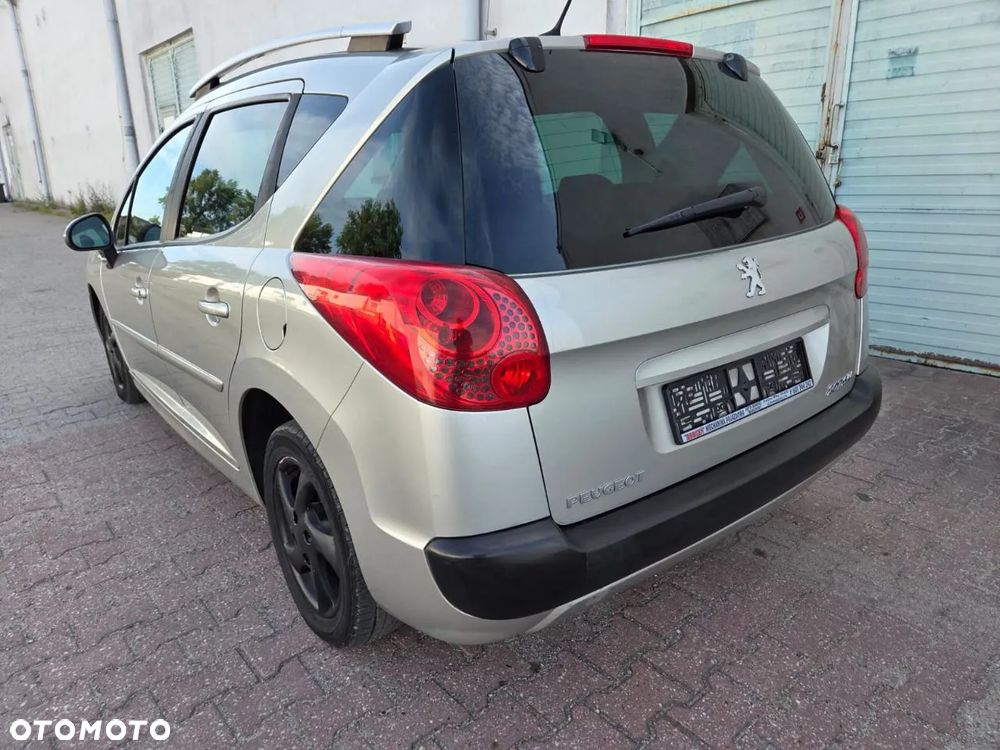 Peugeot 207 1.6 Premium - 8