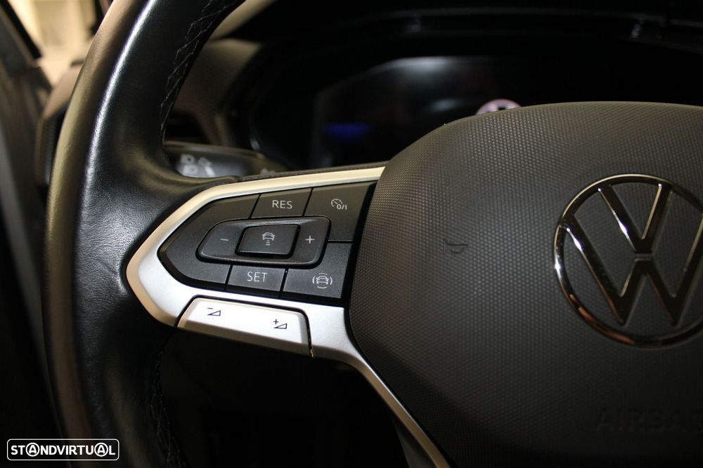 Volkswagen T-Cross 1.0 TSI Life — fotografia 8