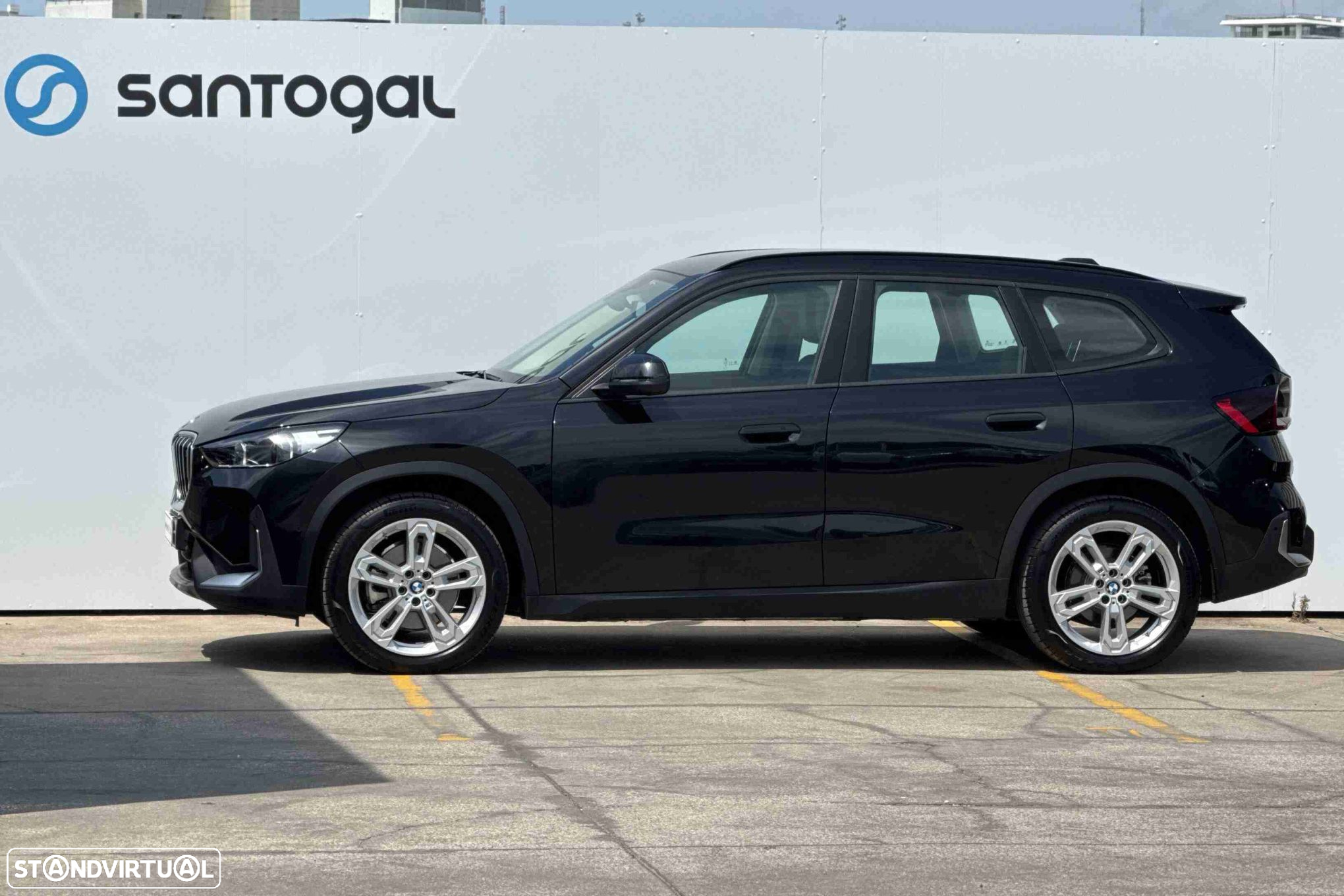 BMW iX1 xDrive30 - 3