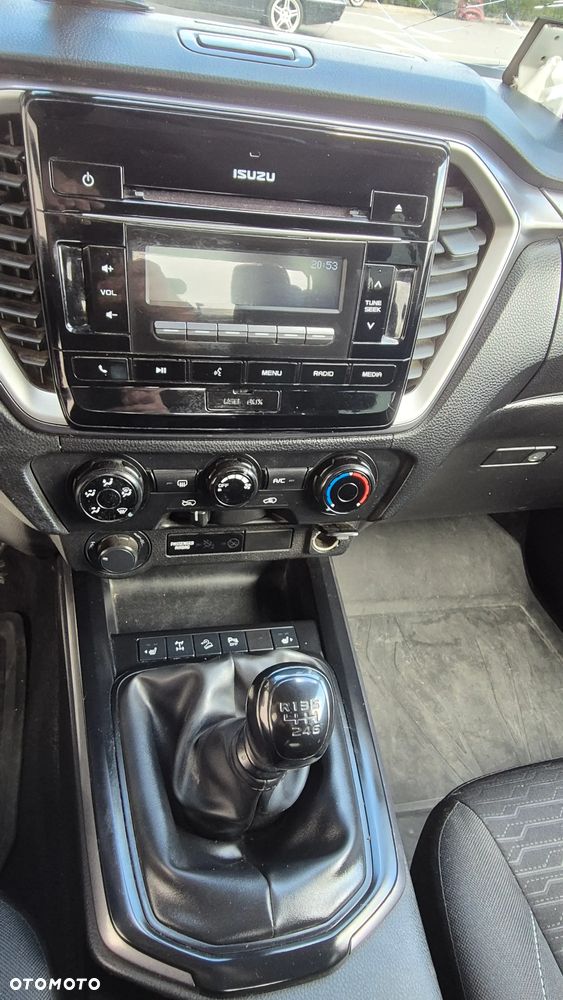 Isuzu D-Max - 12