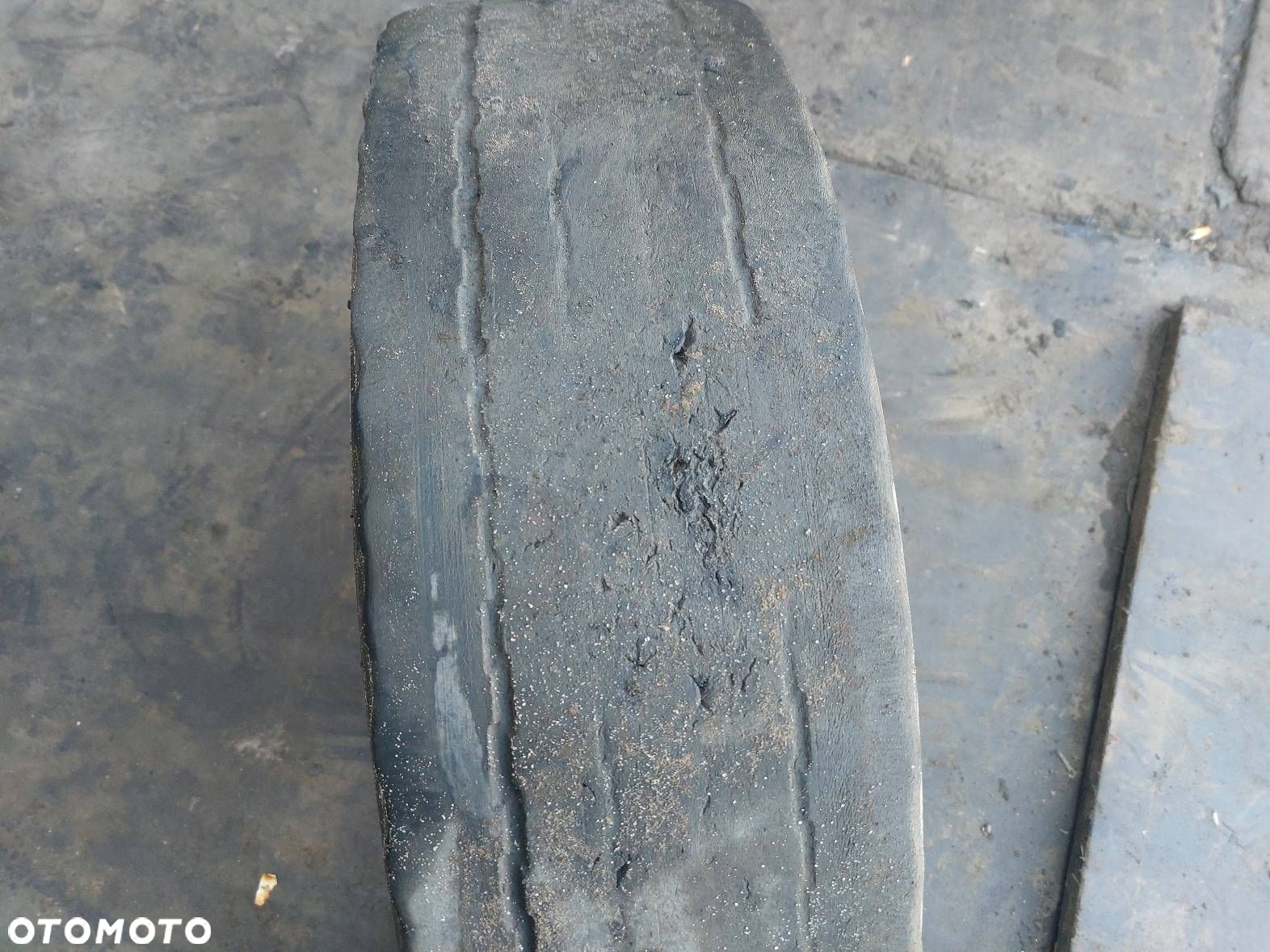 KOŁO OPONA + FELGA ISUZU NQR70LL 235/75 r17.5 17.5x6.00 - 9
