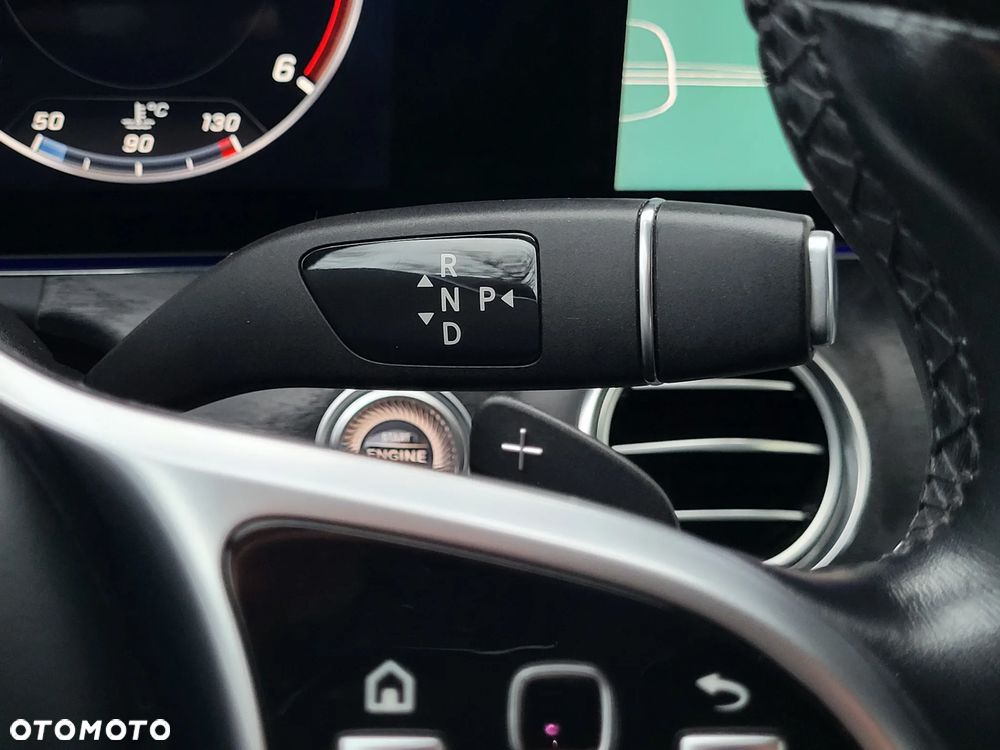 Mercedes-Benz Klasa E 220 d 4-Matic 9G-TRONIC - 13
