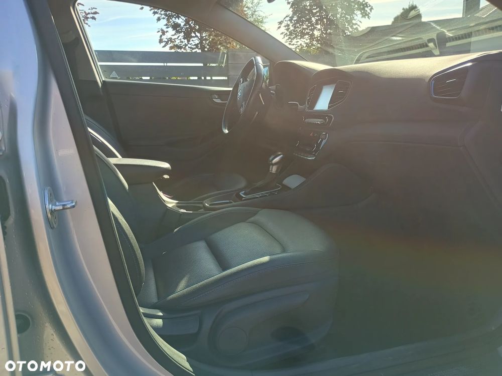 Hyundai IONIQ 1.6 GDI Premium - 9