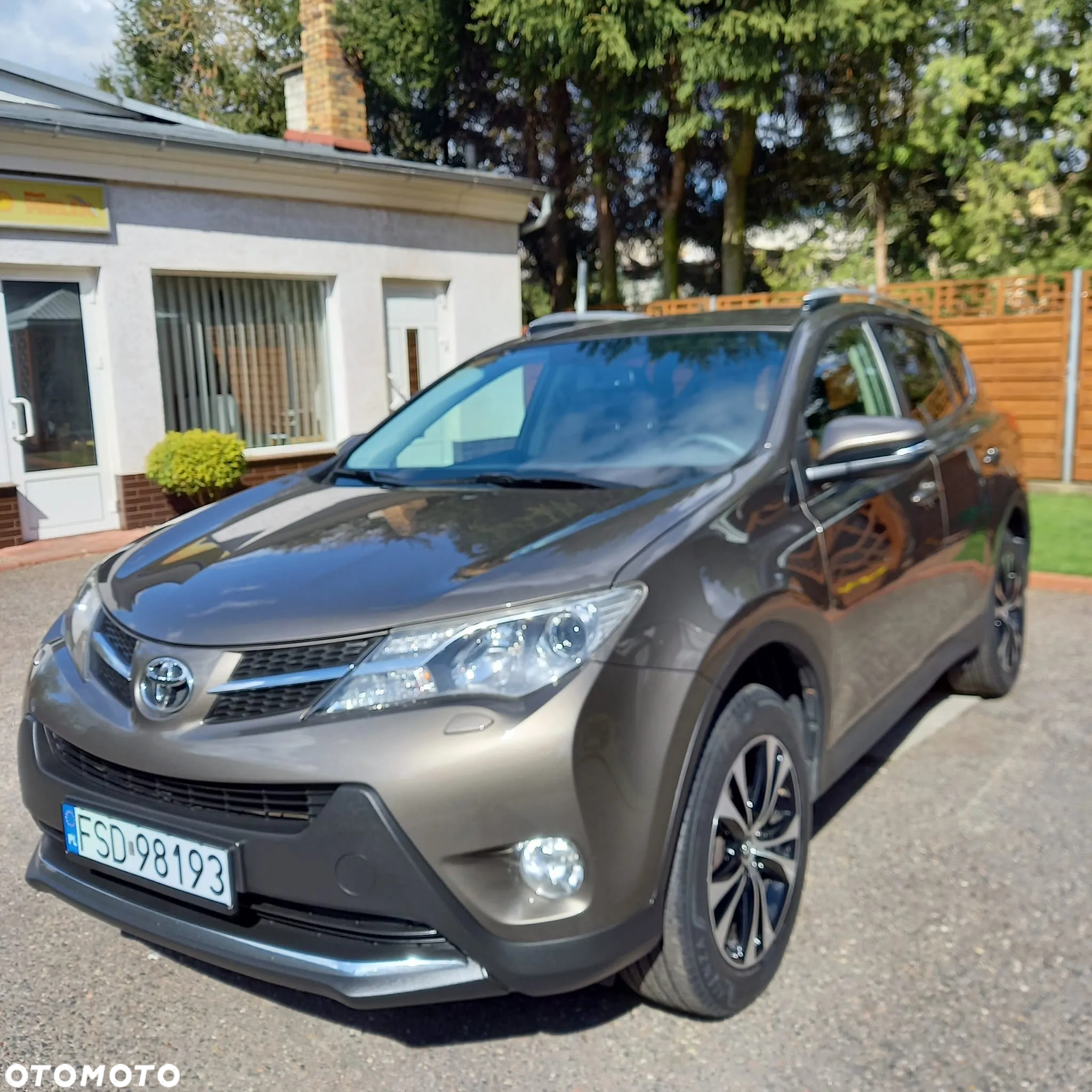 Toyota RAV4 - 11