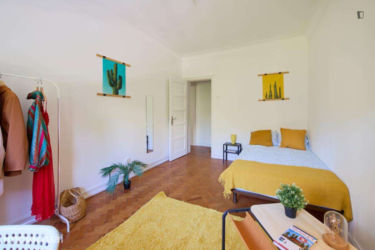Quarto - localizado em Roma-Areeiro Lisbon - Grande imagem: 3/25