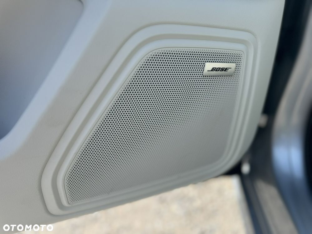 Porsche Macan Turbo PDK - 11