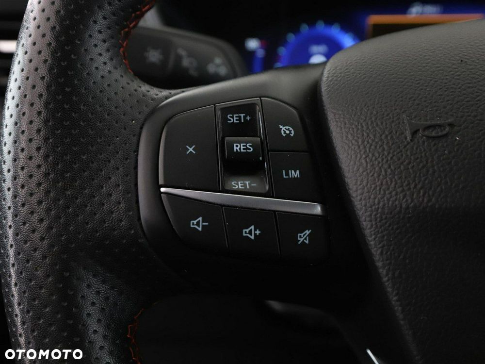 Ford Kuga 2.5 FHEV FWD ST-Line eCVT - 31