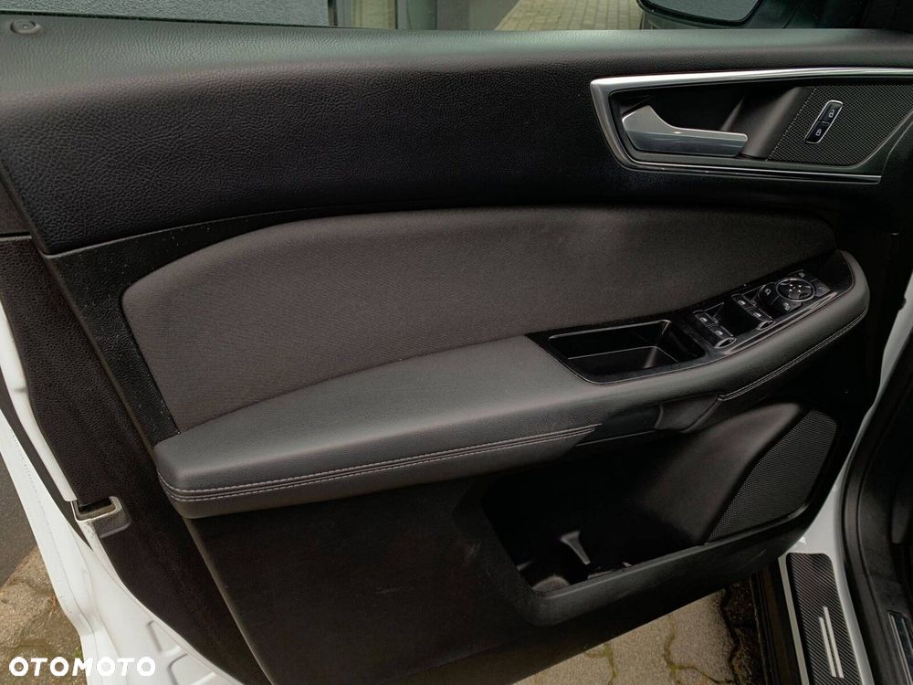 Ford S-Max 2.0 TDCi Titanium PowerShift - 21