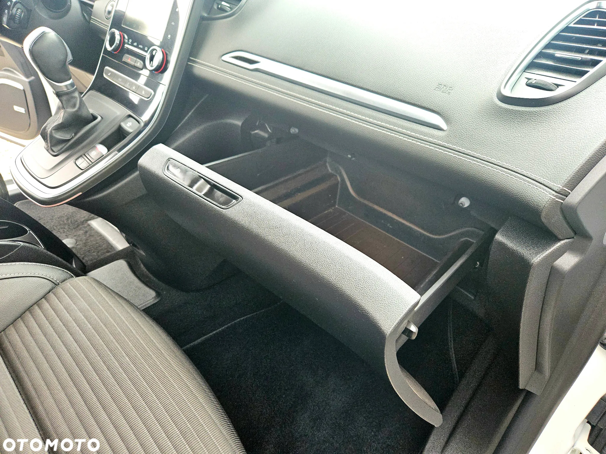 Renault Scenic ENERGY dCi 160 EDC BOSE EDITION - 36