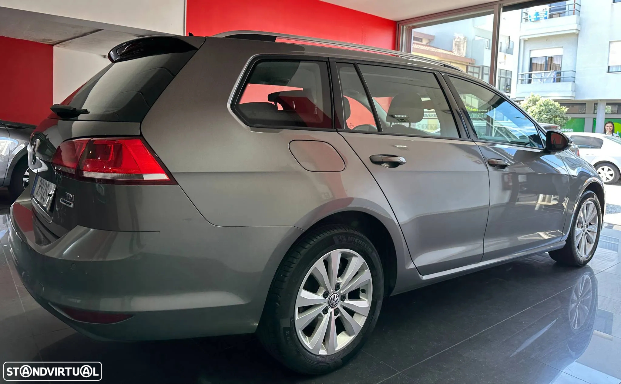 VW Golf Variant 1.6 TDi BlueMotion Trendline - 3