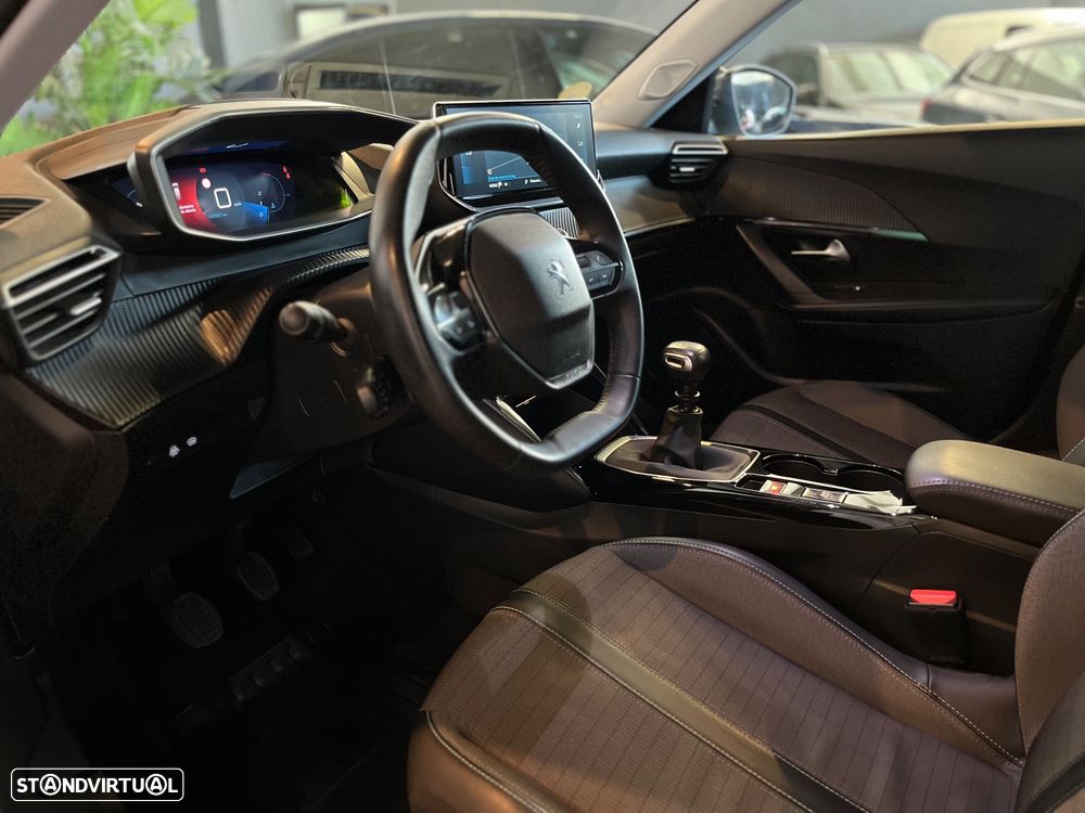 Peugeot 2008 1.2 Allure - 6