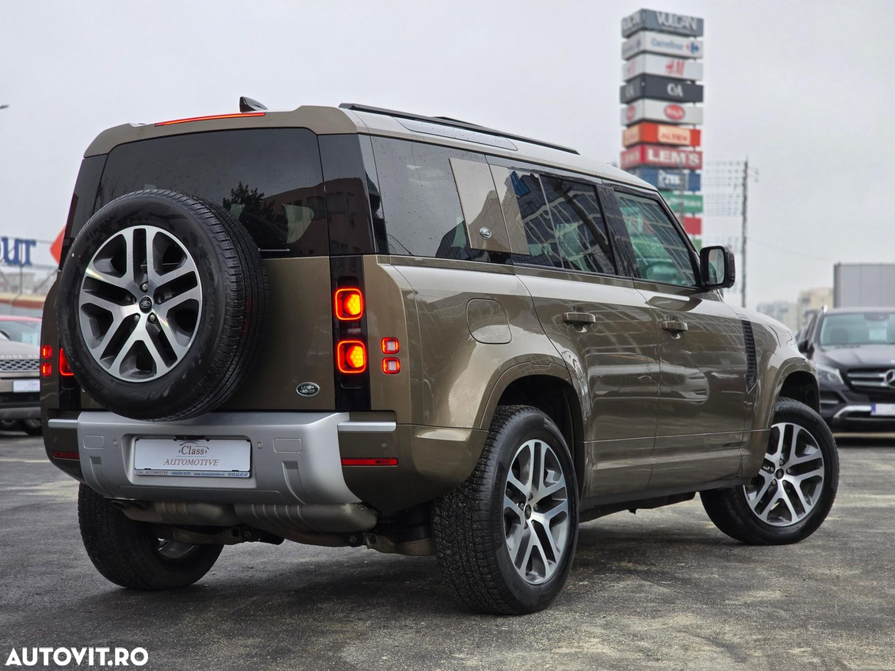 Land Rover Defender 130 3.0D 250 MHEV X-Dynamic SE - 7