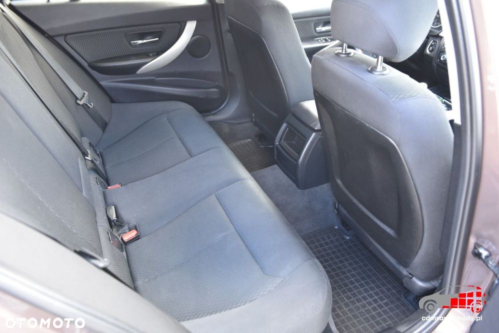BMW Seria 3 - 21