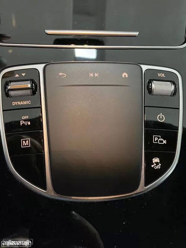 Mercedes-Benz GLC 300 - 11