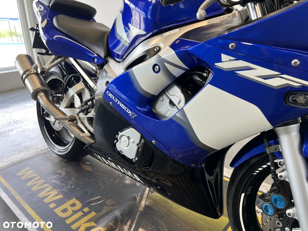 Yamaha R6 - 31