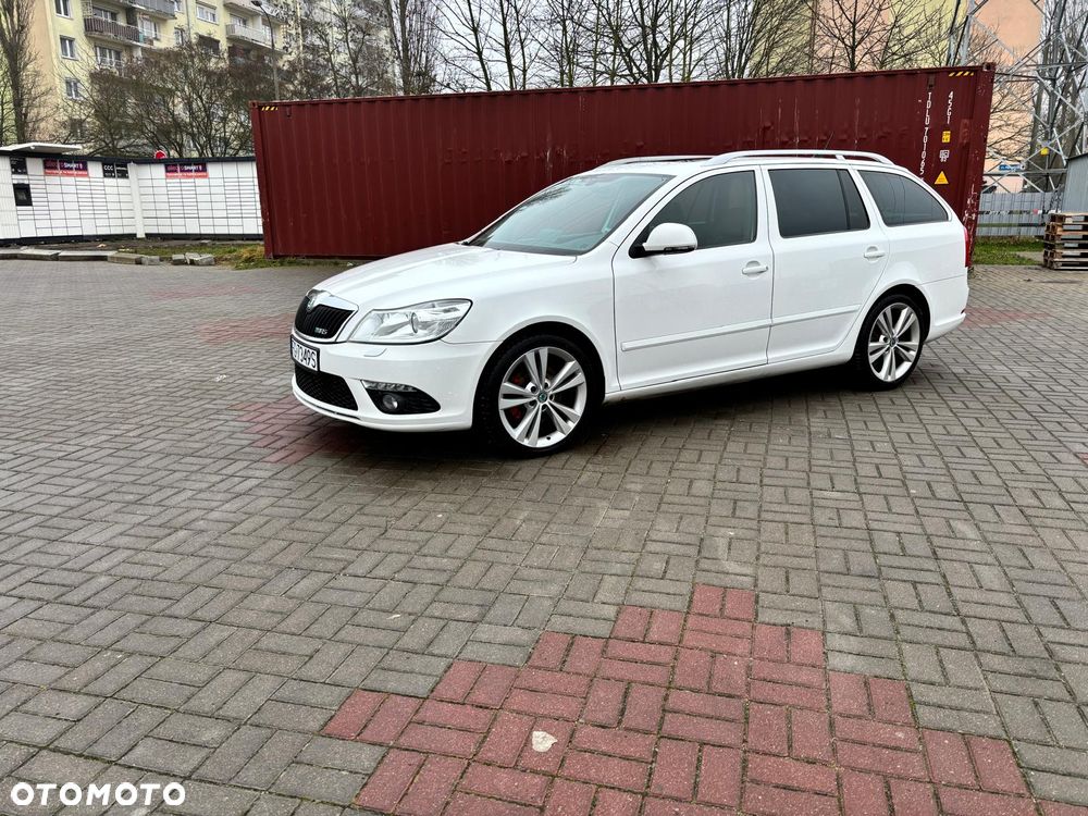 Skoda Octavia 2.0 TDI DPF DSG RS - 14
