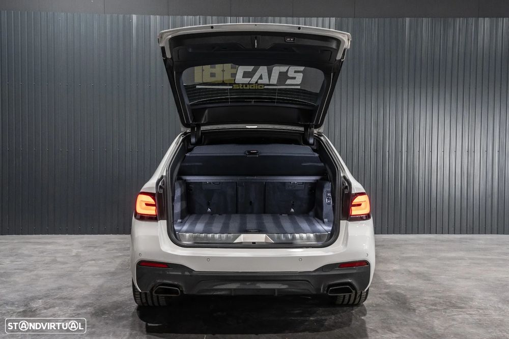 BMW 530 e Pack Desportivo M - 55