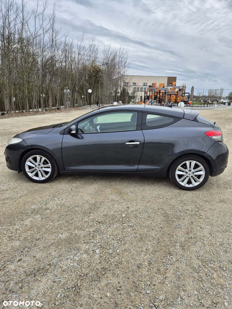 Renault Megane 1.9 dCi FAP Dynamique - 11