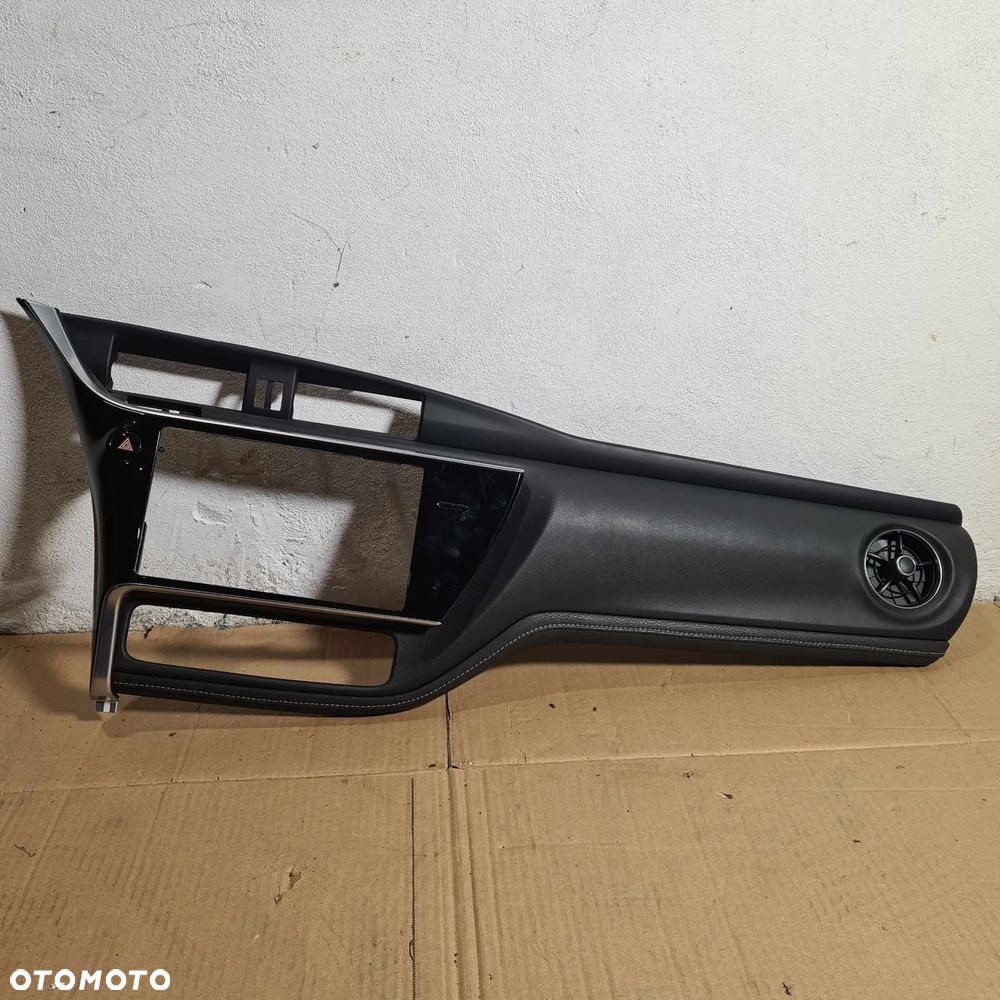 TOYOTA AURIS II LIFT RAMKA RADIA LISTWA OZDOBNA MASKOWNICA - 1